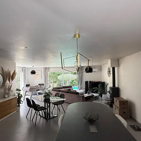 Friendly House And Setting For Families!!! *